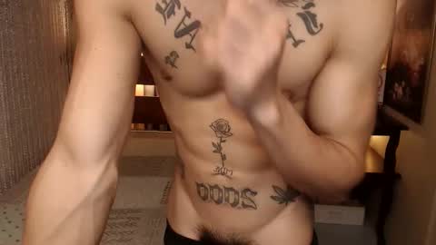 justine_hunk online show from February 5, 2026, 4:55 pm