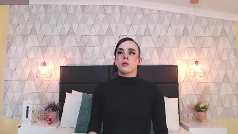 Justine online show from September 14, 2025, 3:05 am