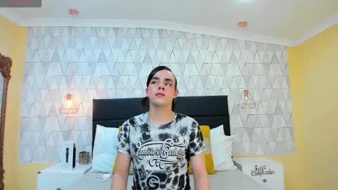 Justine online show from October 17, 2025, 3:20 am