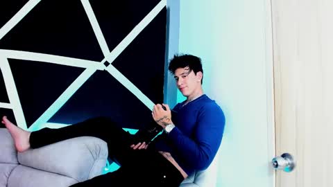 Snapshot of justinfuller_31 chatting on September 19, 2025, 12:45 am justinfuller_31 online show from September 19, 2025, 12:45 am