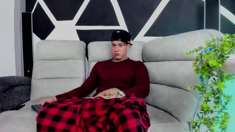 Snapshot of justinfuller_31 chatting on November 6, 2025, 11:15 pm justinfuller_31 online show from November 6, 2025, 11:15 pm