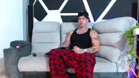 Snapshot of justinfuller_31 chatting on November 19, 2025, 4:51 pm justinfuller_31 online show from November 19, 2025, 4:51 pm