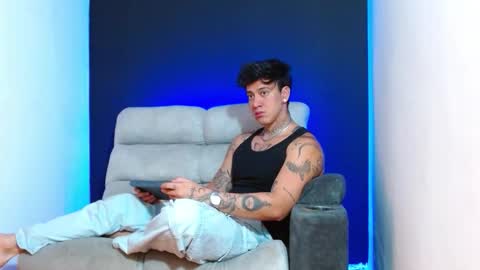 Snapshot of justinfuller_31 chatting on December 21, 2025, 3:30 pm justinfuller_31 online show from December 21, 2025, 3:30 pm