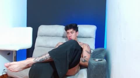 Snapshot of justinfuller_31 chatting on March 16, 2026, 5:44 am justinfuller_31 online show from March 16, 2026, 5:44 am