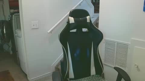 justintym69 online show from October 8, 2025, 8:17 pm