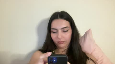 Snapshot of justjessiedirtygirl chatting on January 1, 2025, 2:52 pm Jess online show from January 1, 2025, 2:52 pm