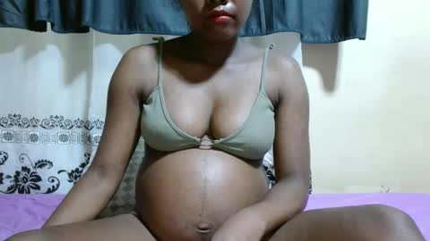 Justlhot online show from February 14, 2025, 3:54 am