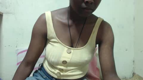 Justlhot online show from December 5, 2025, 4:54 am