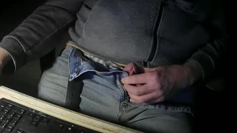 Justme39057 online show from March 17, 2026, 5:05 pm