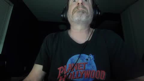 Snapshot of justmetool chatting on June 18, 2026, 5:51 am Tool online show from June 18, 2026, 5:51 am