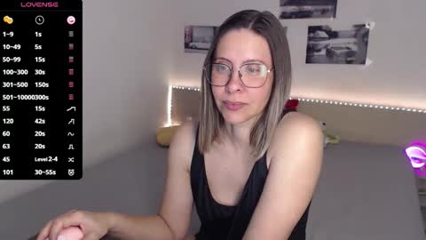 Julie online show from May 14, 2026, 4:08 am