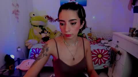 Mia online show from February 26, 2025, 9:37 pm