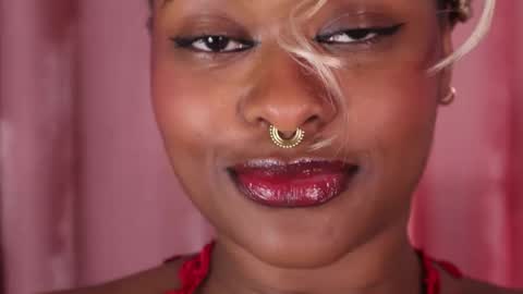 Nala online show from December 14, 2025, 5:13 am