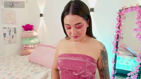 Snapshot of justonecute chatting on September 23, 2025, 2:14 am Emy online show from September 23, 2025, 2:14 am