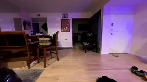 juuneet online show from January 19, 2026, 9:24 am