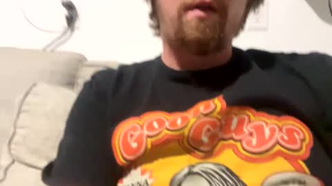 Snapshot of jwowzer69 chatting on January 17, 2025, 4:17 am Rock Peaches Last tipper gets surprise online show from January 17, 2025, 4:17 am