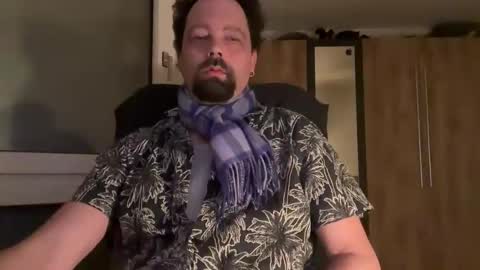 niceoregano online show from December 15, 2025, 5:01 am