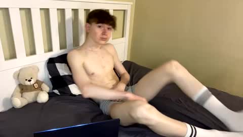 Snapshot of k1tty_b0y chatting on February 8, 2025, 3:08 am k1tty b0y online show from February 8, 2025, 3:08 am