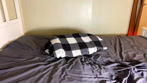 k1tty b0y online show from July 18, 2026, 7:23 am