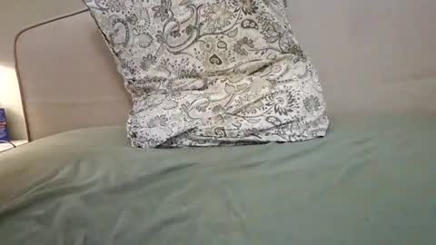 k938601 online show from December 22, 2025, 7:00 pm