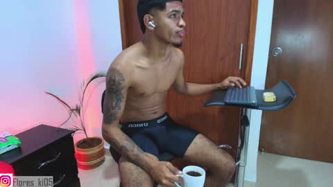 k_florez online show from February 16, 2026, 9:27 am