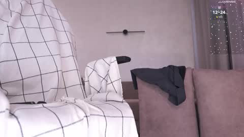 Amely online show from February 27, 2025, 8:17 am