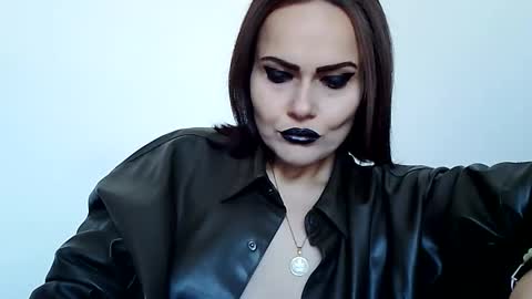 Snapshot of k_queen36 chatting on December 19, 2025, 8:43 am k_queen36 online show from December 19, 2025, 8:43 am