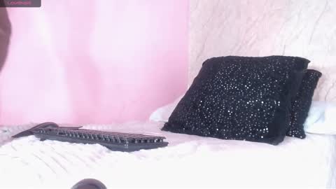 Snapshot of k_stormi_ chatting on March 7, 2025, 7:08 am STORMI online show from March 7, 2025, 7:08 am