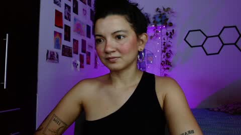 Snapshot of kablue_ chatting on January 19, 2025, 5:48 am IG kablue 1 online show from January 19, 2025, 5:48 am