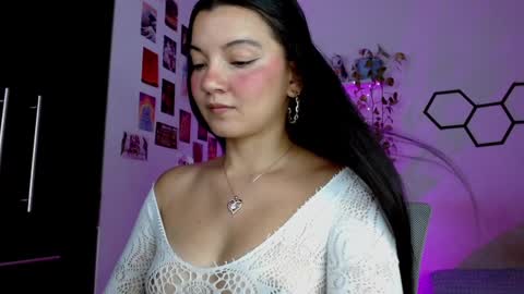 Snapshot of kablue_ chatting on January 24, 2025, 1:03 am IG kablue 1 online show from January 24, 2025, 1:03 am