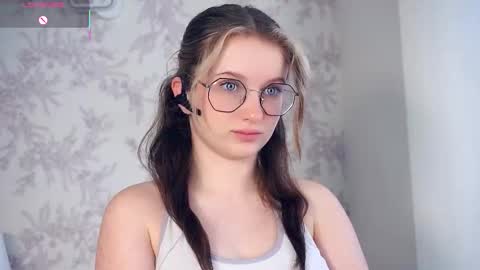 Tate online show from November 2, 2025, 8:17 am