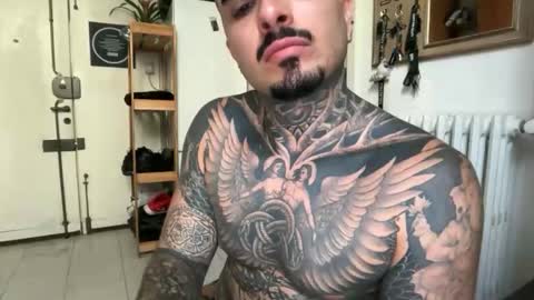 Snapshot of kadmontattoo chatting on June 6, 2026, 8:52 am kadmontattoo online show from June 6, 2026, 8:52 am
