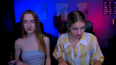 kaela_spell_ online show from November 16, 2025, 8:14 pm