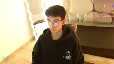 kai_tay1 online show from April 24, 2026, 12:07 pm