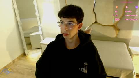 kai_tay1 online show from April 27, 2026, 11:41 am