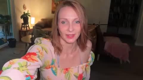 Snapshot of kaileeshy chatting on June 20, 2026, 4:48 am Kailee Smile online show from June 20, 2026, 4:48 am