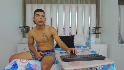 Snapshot of kailinandrihky chatting on October 17, 2025, 8:00 pm KailinANDrihky online show from October 17, 2025, 8:00 pm