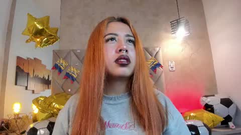 Snapshot of kailinmoon chatting on June 17, 2026, 1:01 pm Kailin online show from June 17, 2026, 1:01 pm