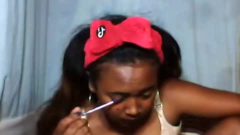 kaillah online show from December 4, 2025, 7:17 am