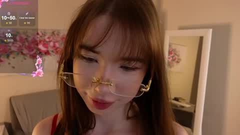 Mia online show from April 26, 2026, 6:27 pm