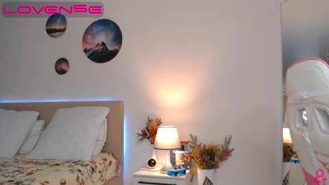 Snapshot of kailyginger chatting on January 22, 2025, 8:07 am My name is Mia Pleasures to see you Lets have good time together online show from January 22, 2025, 8:07 am