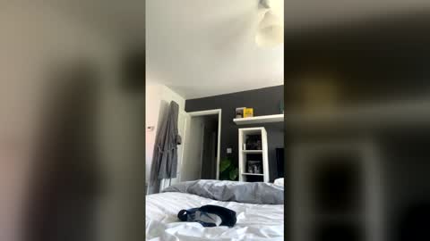 kaipup22 online show from April 6, 2026, 1:12 pm