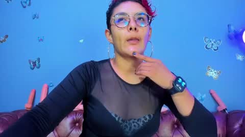 kaira_mosse_ online show from April 24, 2026, 11:45 am