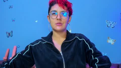 kaira_mosse_ online show from April 25, 2026, 11:35 am