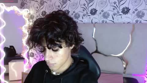 kaisage_tay online show from April 20, 2026, 3:31 am