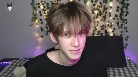 Snapshot of kaislutx chatting on November 16, 2025, 9:09 pm slutkai online show from November 16, 2025, 9:09 pm