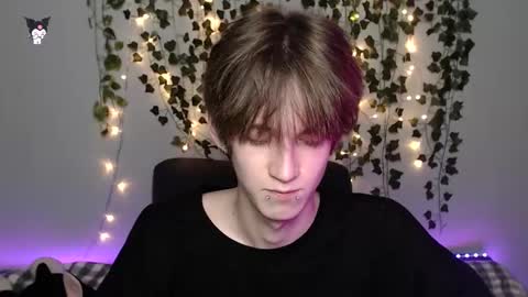 Snapshot of kaislutx chatting on November 22, 2025, 6:18 pm slutkai online show from November 22, 2025, 6:18 pm