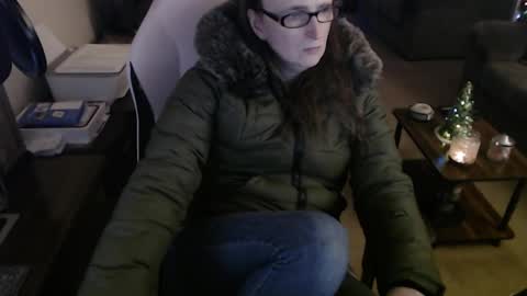 Camprincess331 online show from December 4, 2024, 1:36 am