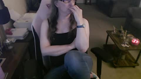 Snapshot of kait331 chatting on May 4, 2026, 1:01 am Camprincess331 online show from May 4, 2026, 1:01 am