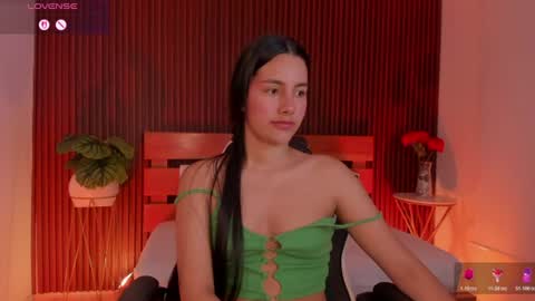 Snapshot of kaitt_ chatting on July 28, 2026, 12:48 pm KAITT online show from July 28, 2026, 12:48 pm
